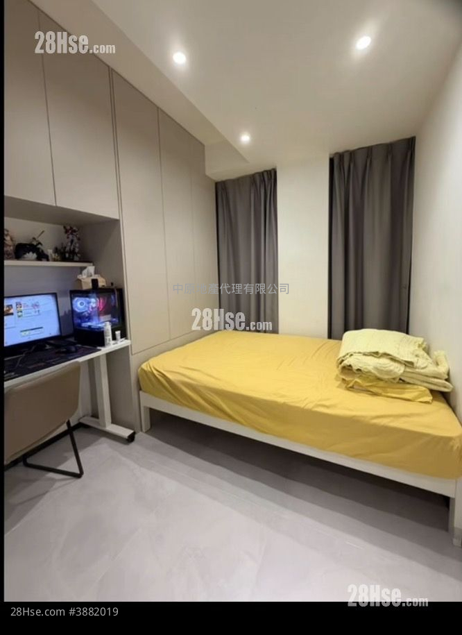 Mantin Heights Sell 4 Bedrooms , 2 Bathrooms 1,300 ft² ( 120.8 m² )