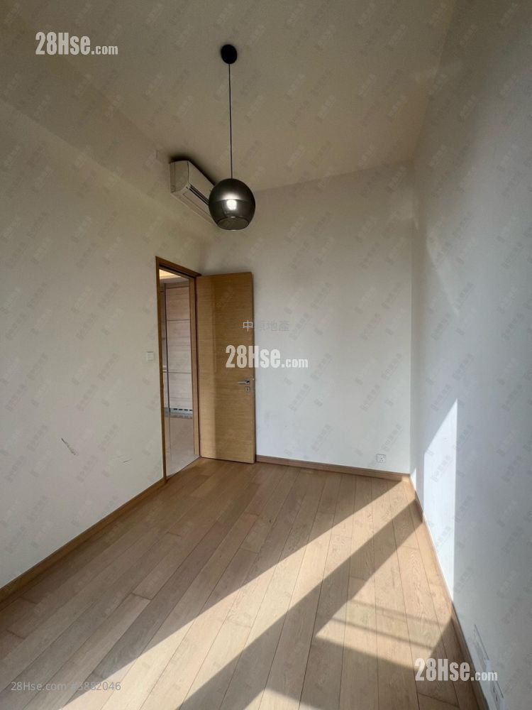 Mantin Heights Rental 1 Bedroom , 1 Bathroom 399 ft² ( 37.1 m² )