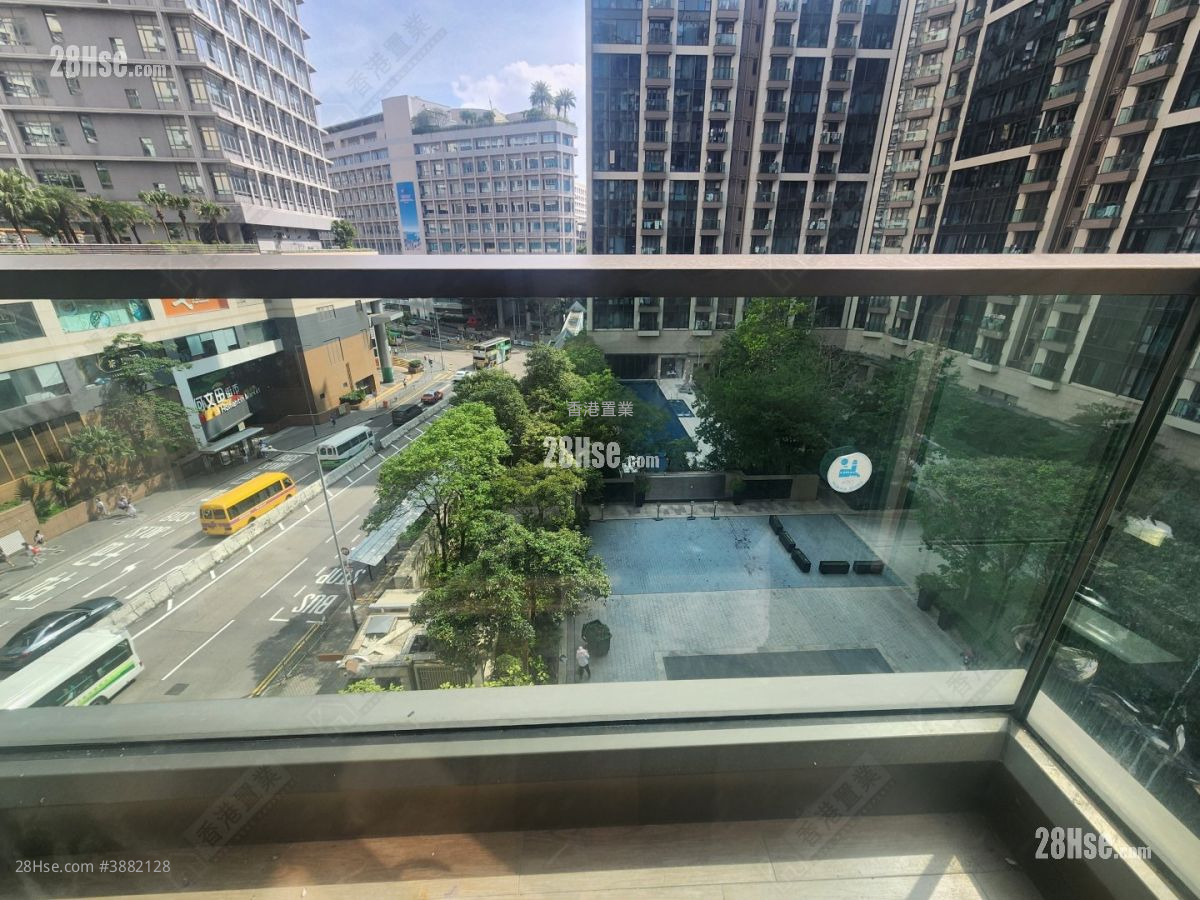 One Homantin Sell 3 Bedrooms , 2 Bathrooms 736 ft² ( 68.4 m² )