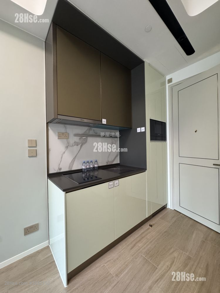 Spring Garden Rental 1 Bedroom , 1 Bathroom 278 ft² ( 25.8 m² )