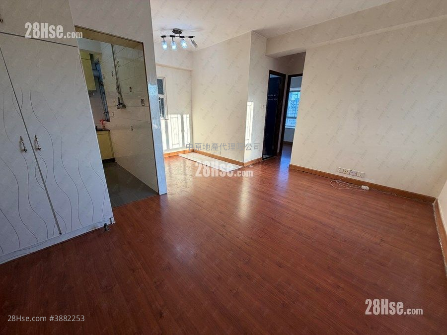 Tsuen Kam Centre Rental 2 Bedrooms , 1 Bathroom 436 ft² ( 40.5 m² )