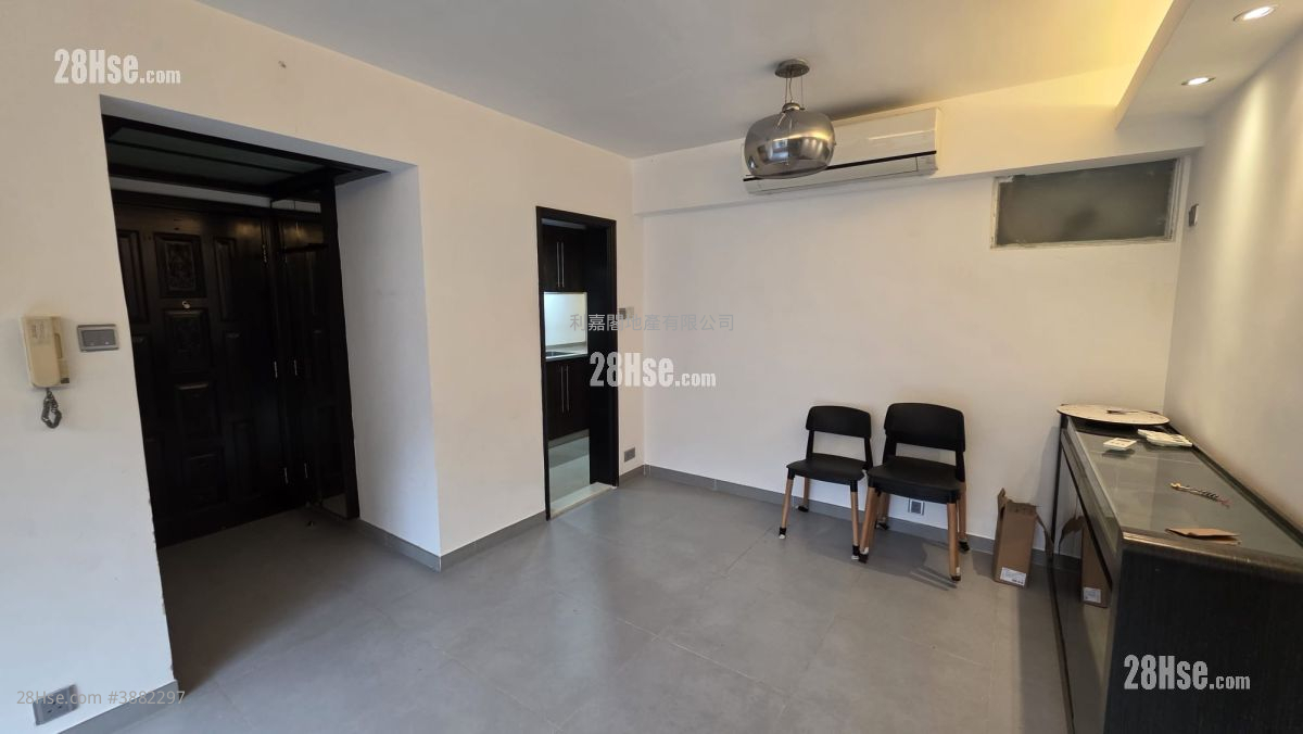 Belvedere Garden Sell 3 Bedrooms , 2 Bathrooms 728 ft² ( 67.6 m² )