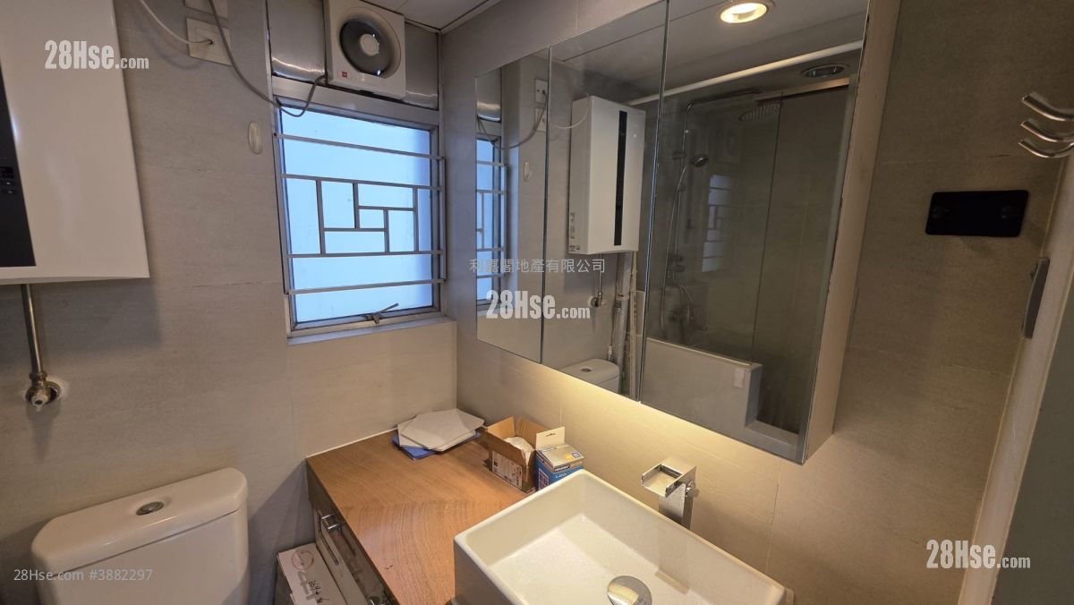 Belvedere Garden Sell 3 Bedrooms , 2 Bathrooms 728 ft² ( 67.6 m² )