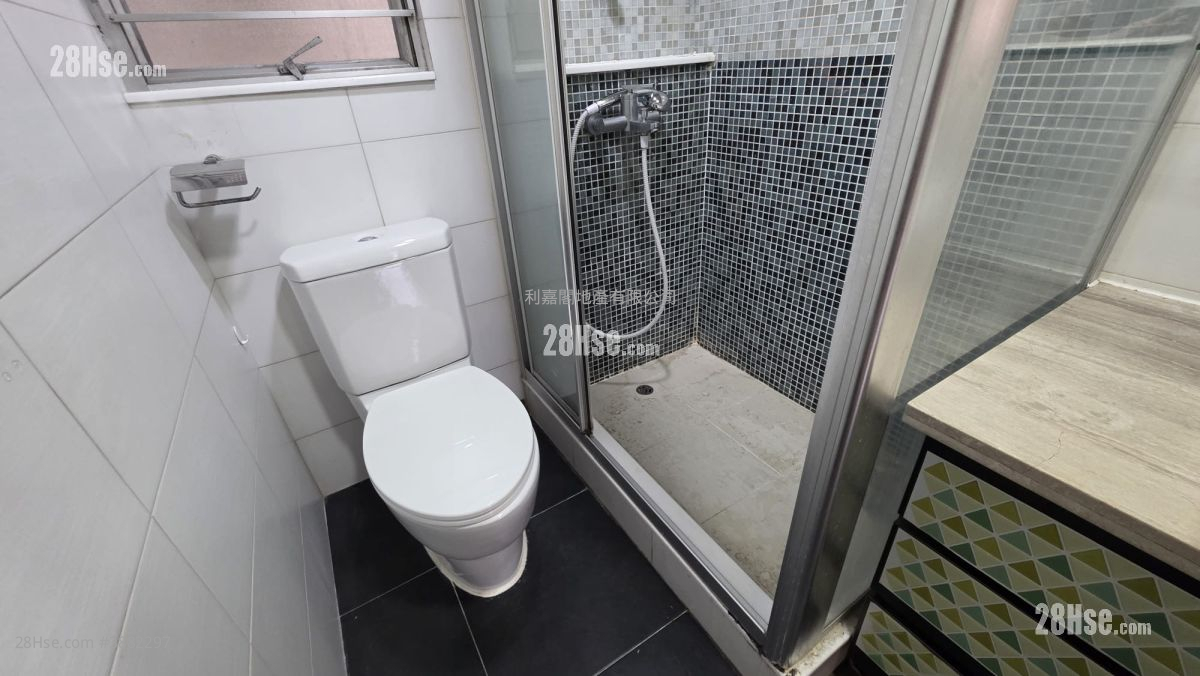 Belvedere Garden Sell 3 Bedrooms , 2 Bathrooms 728 ft² ( 67.6 m² )