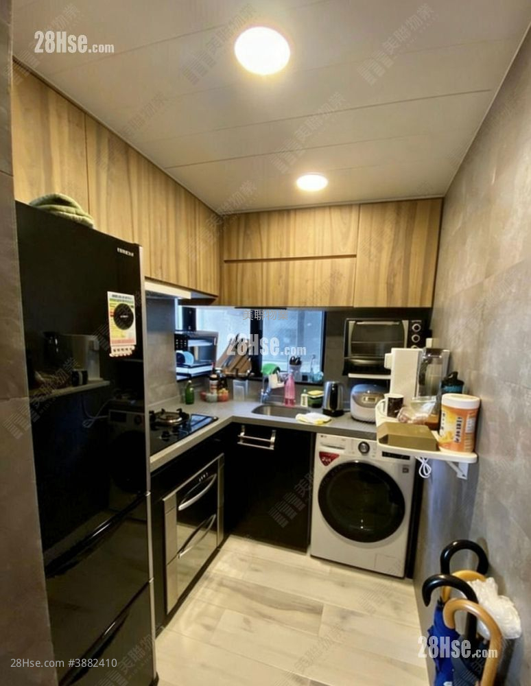 Tai Hing Gardens Sell 2 Bedrooms 419 ft² ( 38.9 m² )