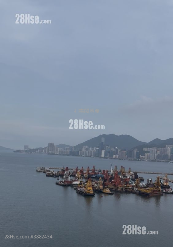 Grand Waterfront Sell 2 Bedrooms 616 ft² ( 57.2 m² )