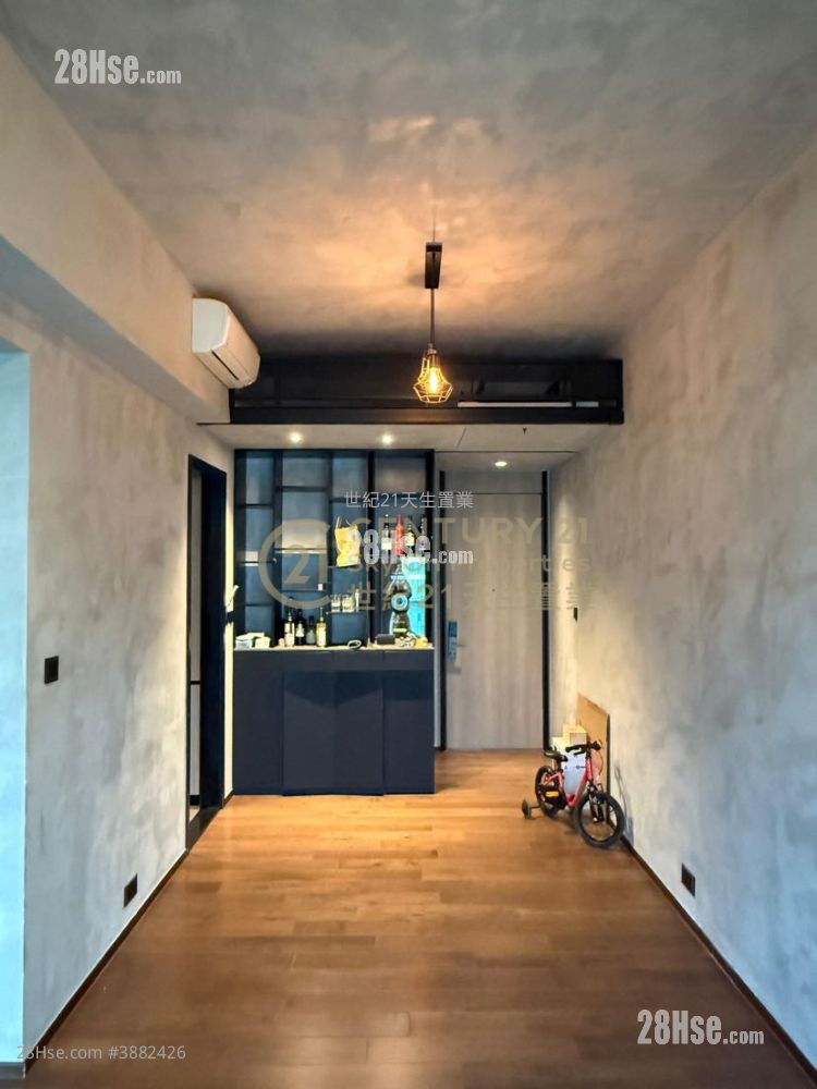 Le Pont Rental 2 Bedrooms , 1 Bathroom 571 ft² ( 53.0 m² )