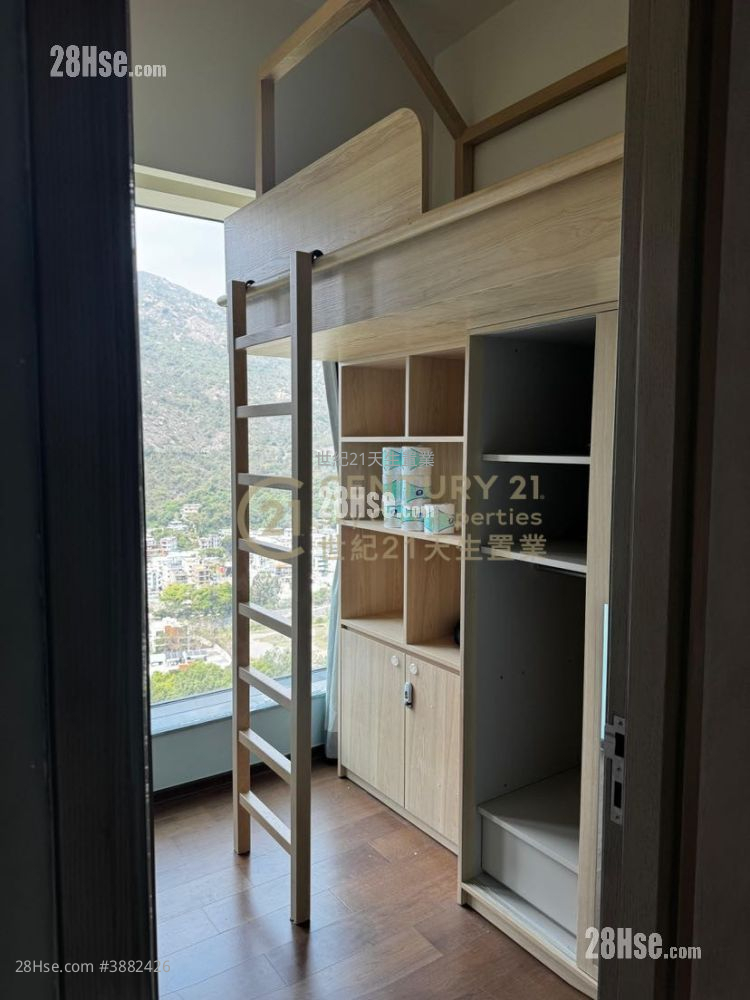 Le Pont Rental 2 Bedrooms , 1 Bathroom 571 ft² ( 53.0 m² )