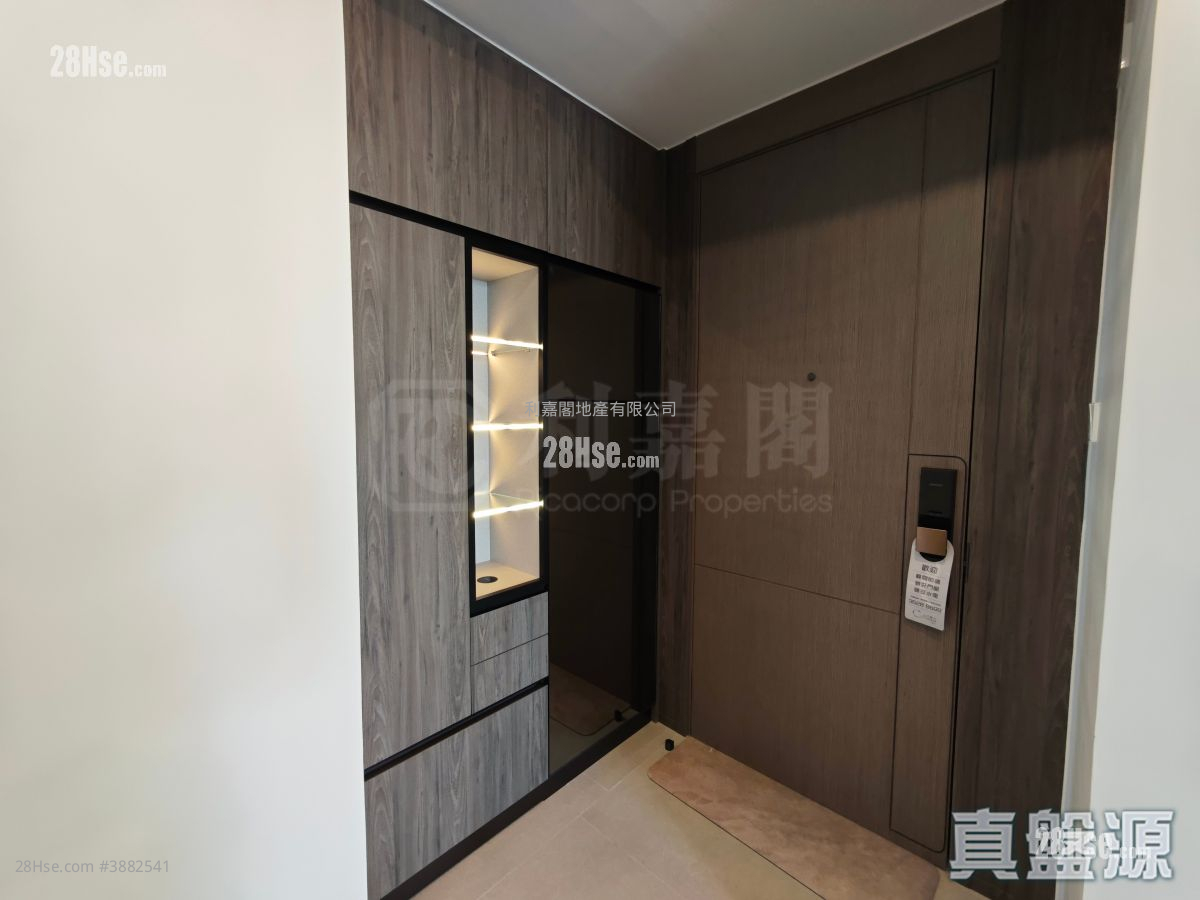 Cullinan Sky Rental 460 ft² ( 42.7 m² )