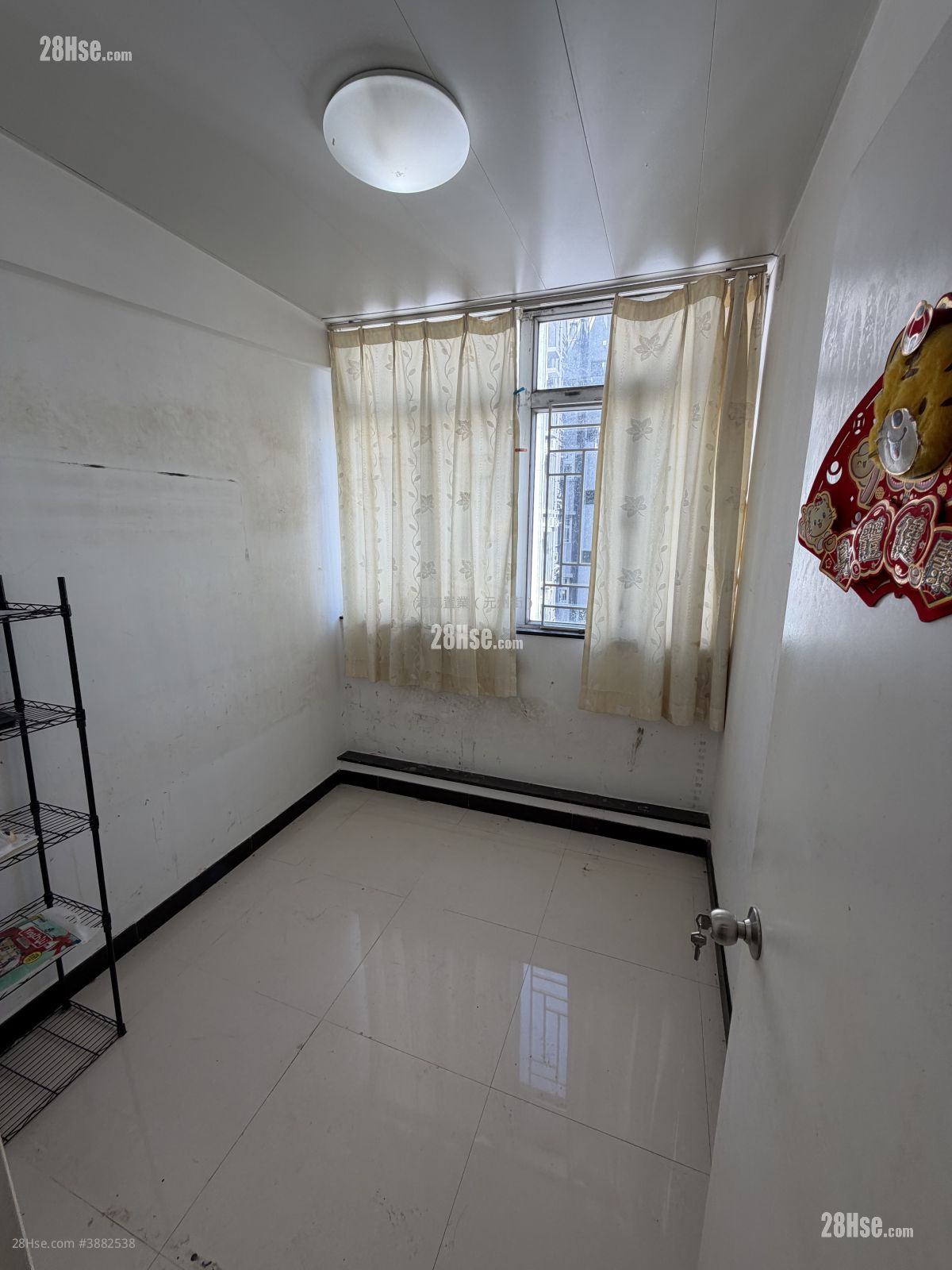 Fuk Wing Building Rental 2 Bedrooms , 1 Bathroom 473 ft² ( 43.9 m² )