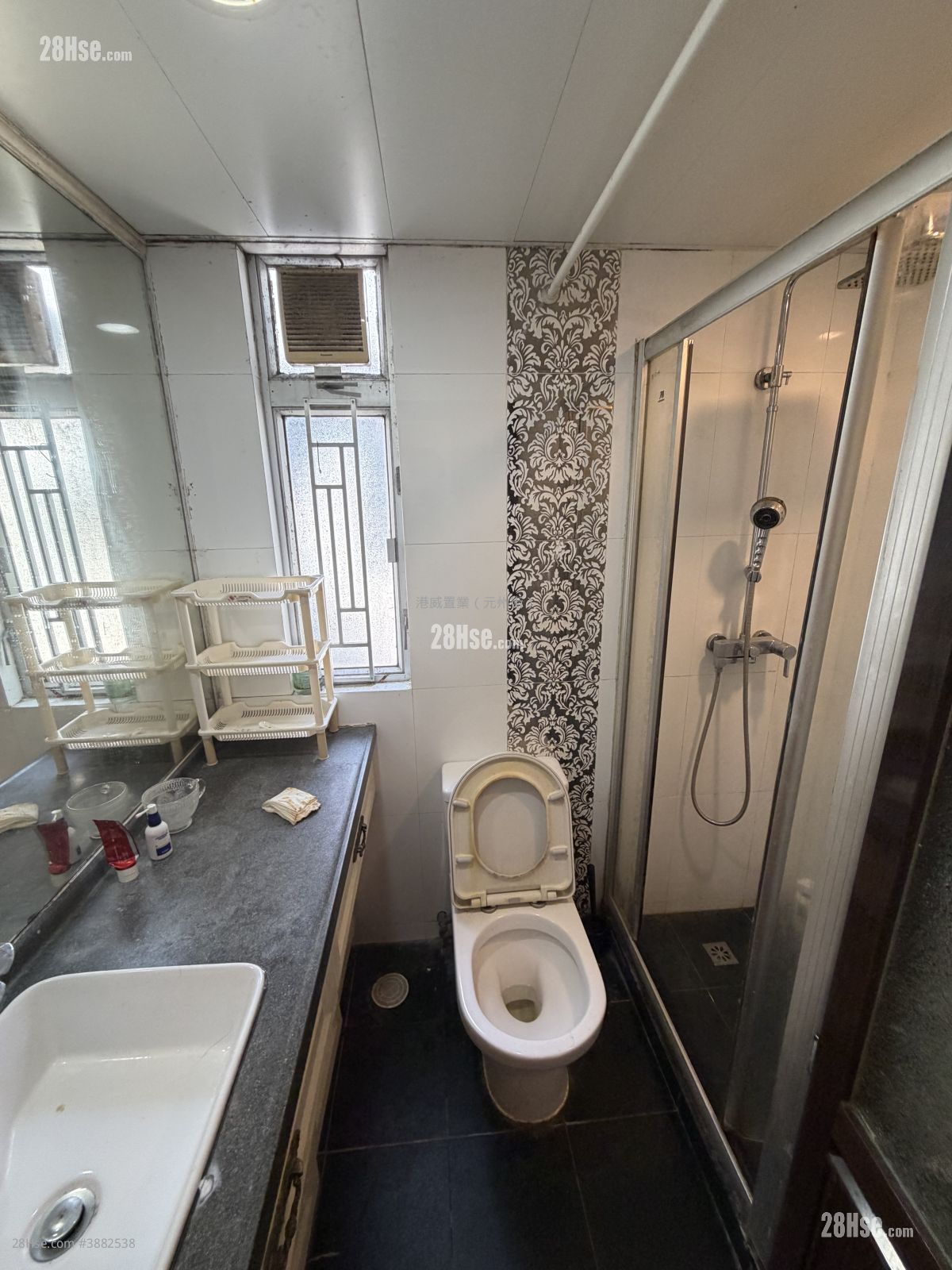 Fuk Wing Building Rental 2 Bedrooms , 1 Bathroom 473 ft² ( 43.9 m² )