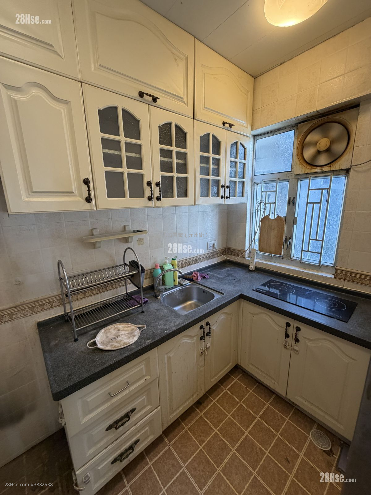 Fuk Wing Building Rental 2 Bedrooms , 1 Bathroom 473 ft² ( 43.9 m² )