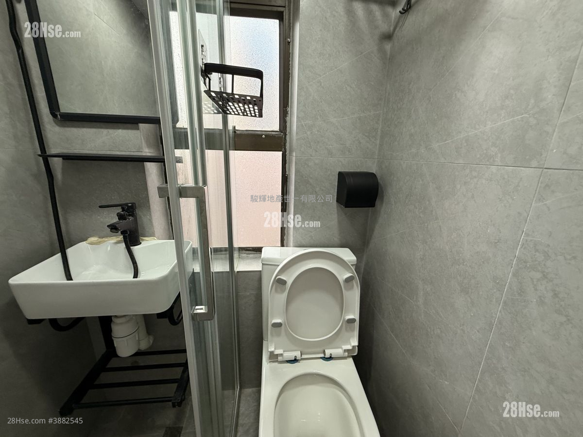 Ocean View Court Rental 1 Bathroom 180 ft² ( 16.7 m² )