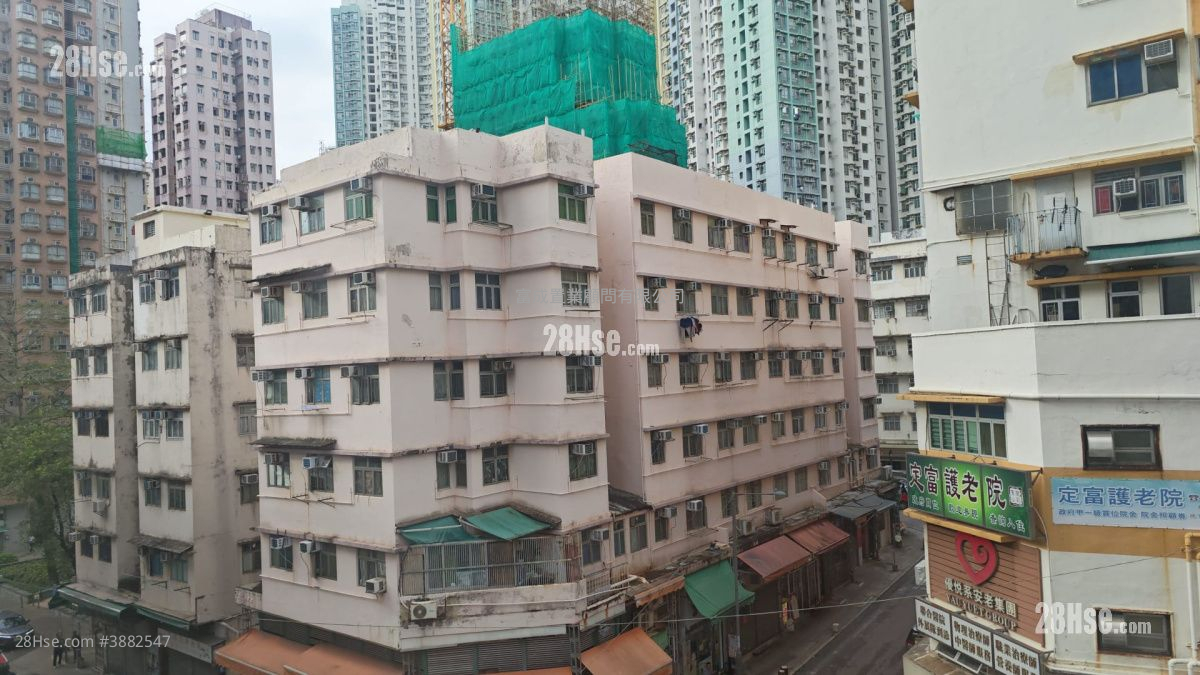 Ting Hing Building Rental Studio , 1 Bathroom 281 ft² ( 26.1 m² )