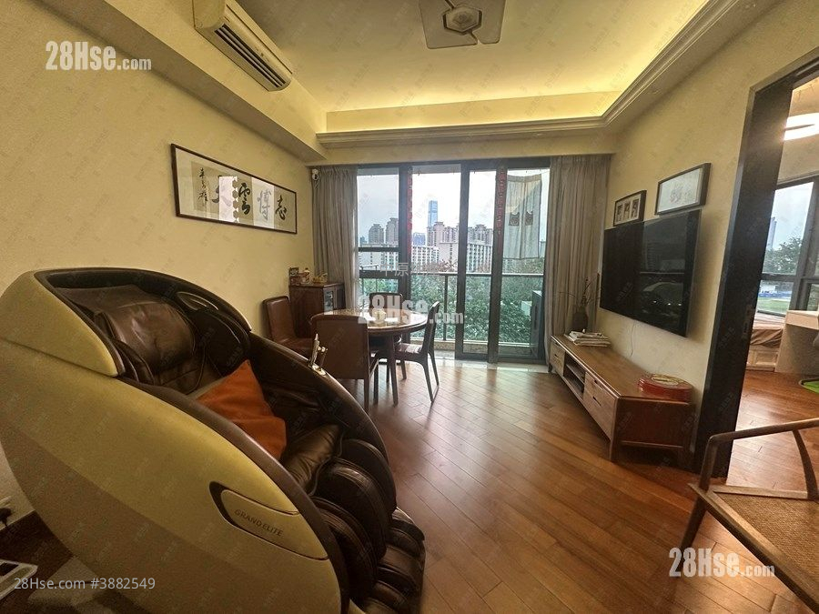 Ultima Rental 4 Bedrooms , 4 Bathrooms 1,170 ft² ( 108.7 m² )