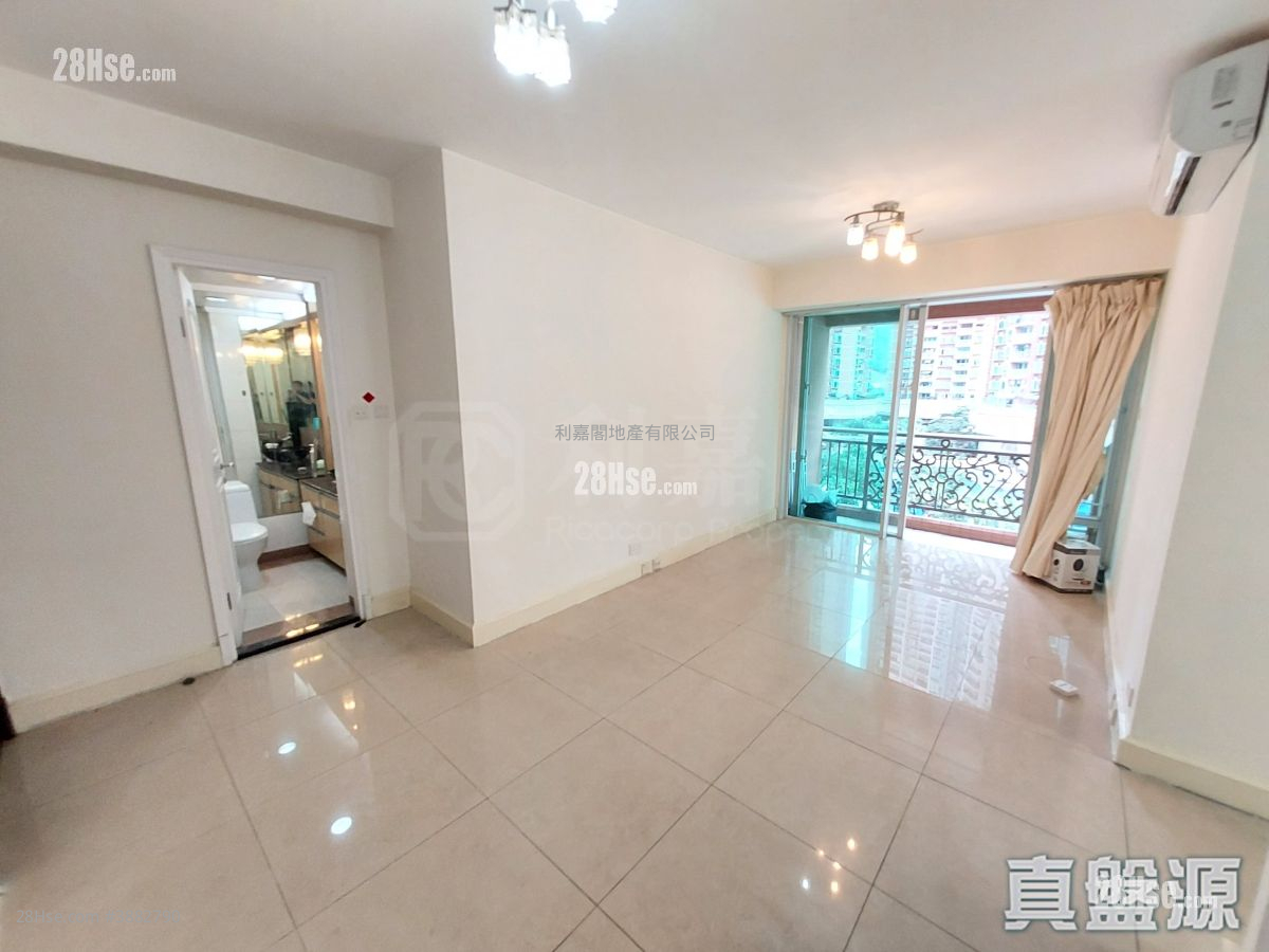 Metro Town Sell 3 Bedrooms , 2 Bathrooms 642 ft² ( 59.6 m² )