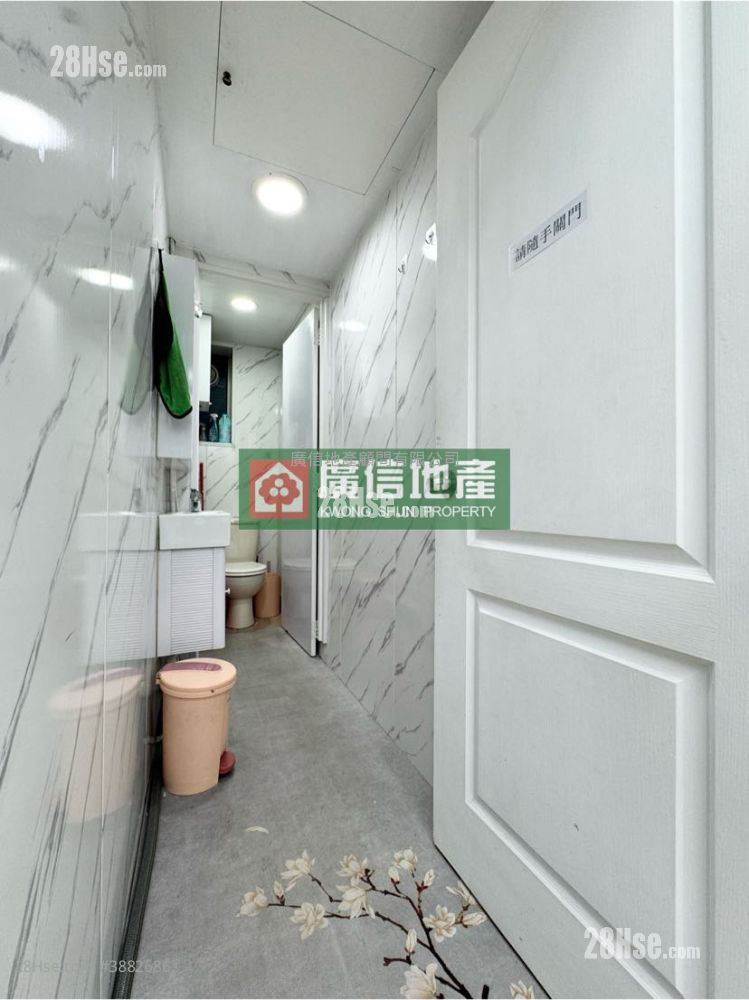 Bangkok Bank Building Rental Studio , 1 Toilet 837 ft² ( 77.8 m² )