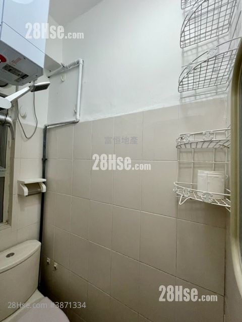 United Building Sell 2 Bedrooms , 1 Bathroom 278 ft² ( 25.8 m² )