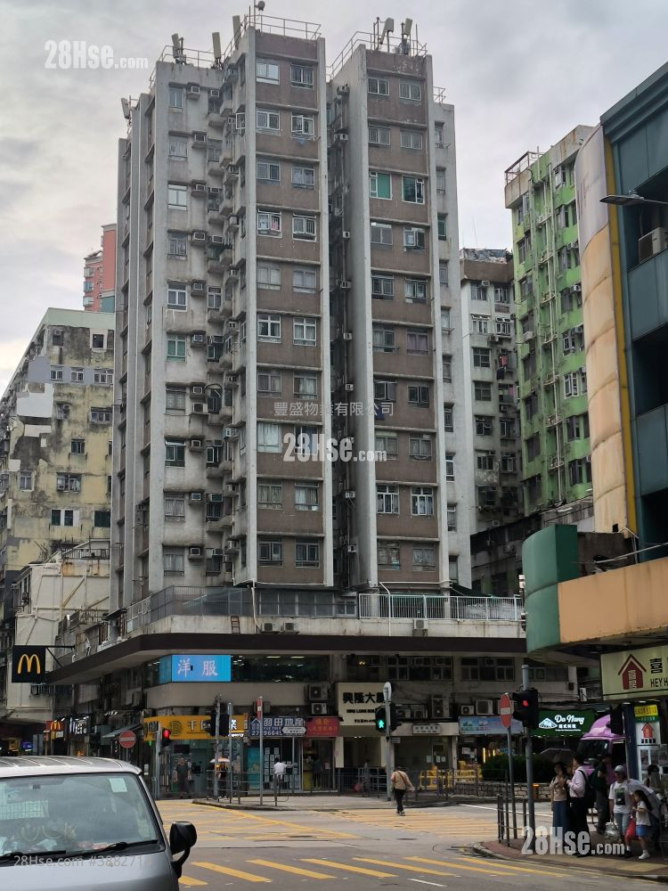Hing Lung Building Rental 2 Bedrooms , 1 Bathroom 258 ft² ( 24.0 m² )