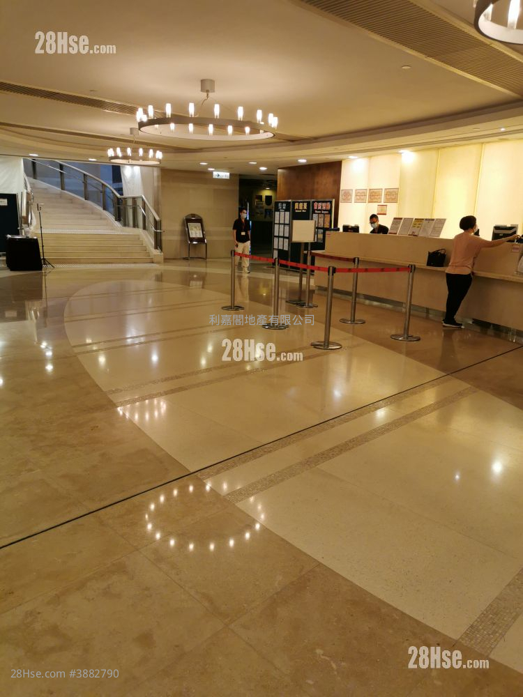 Metro Town Sell 3 Bedrooms , 2 Bathrooms 642 ft² ( 59.6 m² )
