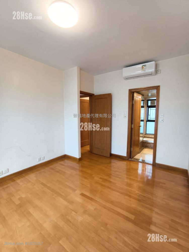 Ocean Pointe Sell 4 Bedrooms , 2 Bathrooms 778 ft² ( 72.3 m² )