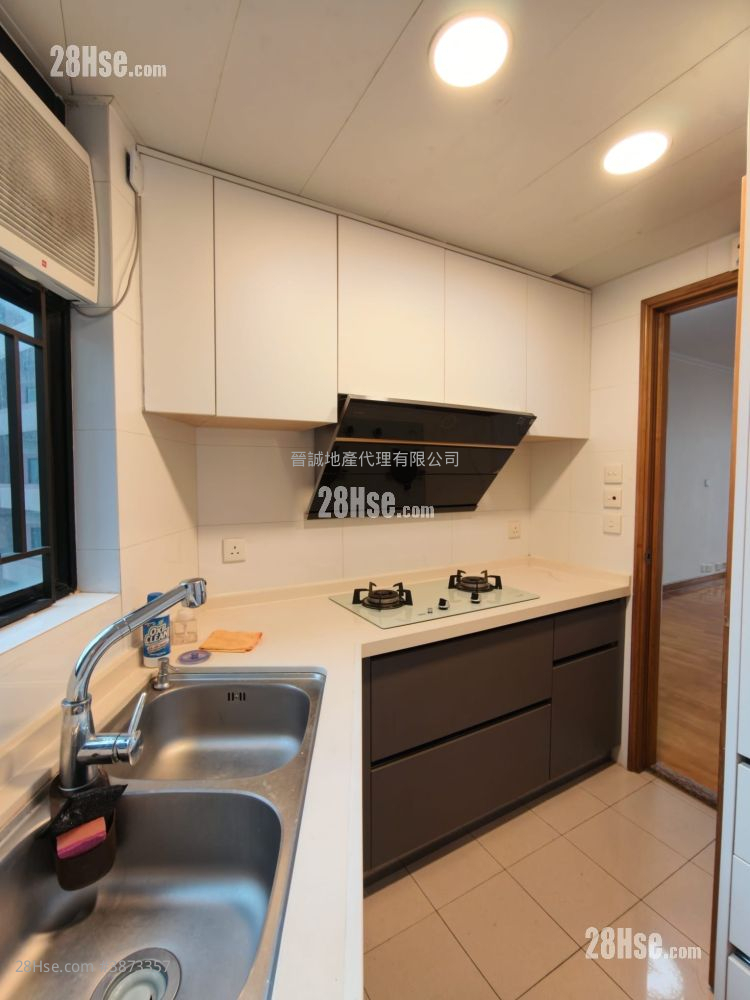 Ocean Pointe Sell 4 Bedrooms , 2 Bathrooms 778 ft² ( 72.3 m² )