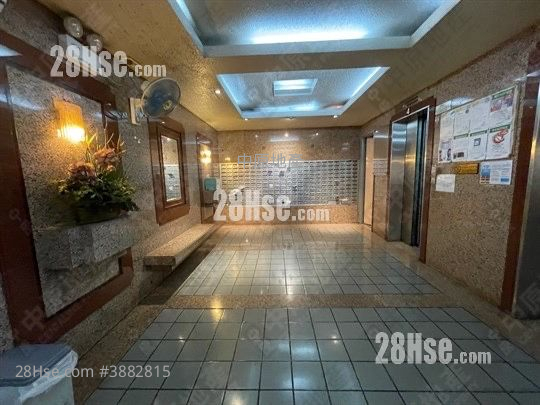 Tsuen Kam Centre Rental 2 Bedrooms , 1 Bathroom 378 ft² ( 35.1 m² )