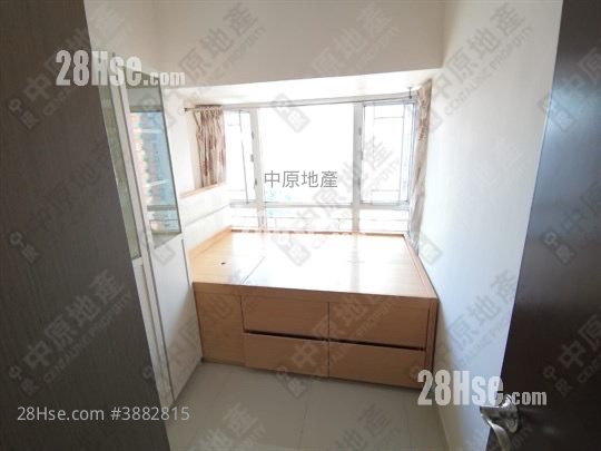 Tsuen Kam Centre Rental 2 Bedrooms , 1 Bathroom 378 ft² ( 35.1 m² )