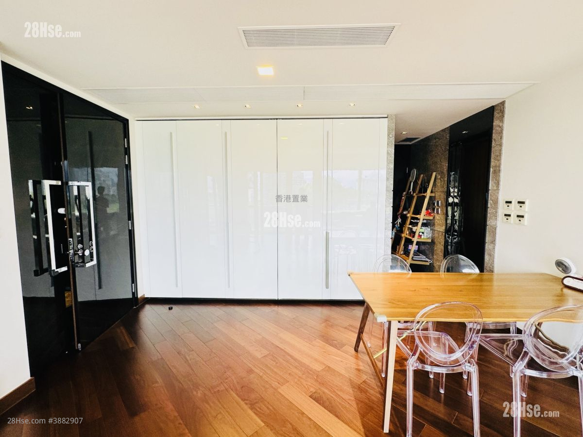 Ultima Rental 4 Bedrooms , 3 Bathrooms 1,723 ft² ( 160.1 m² )