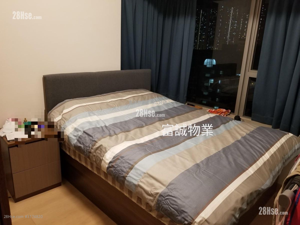 Peninsula East Rental 4 Bedrooms , 3 Bathrooms 999 ft² ( 92.8 m² )