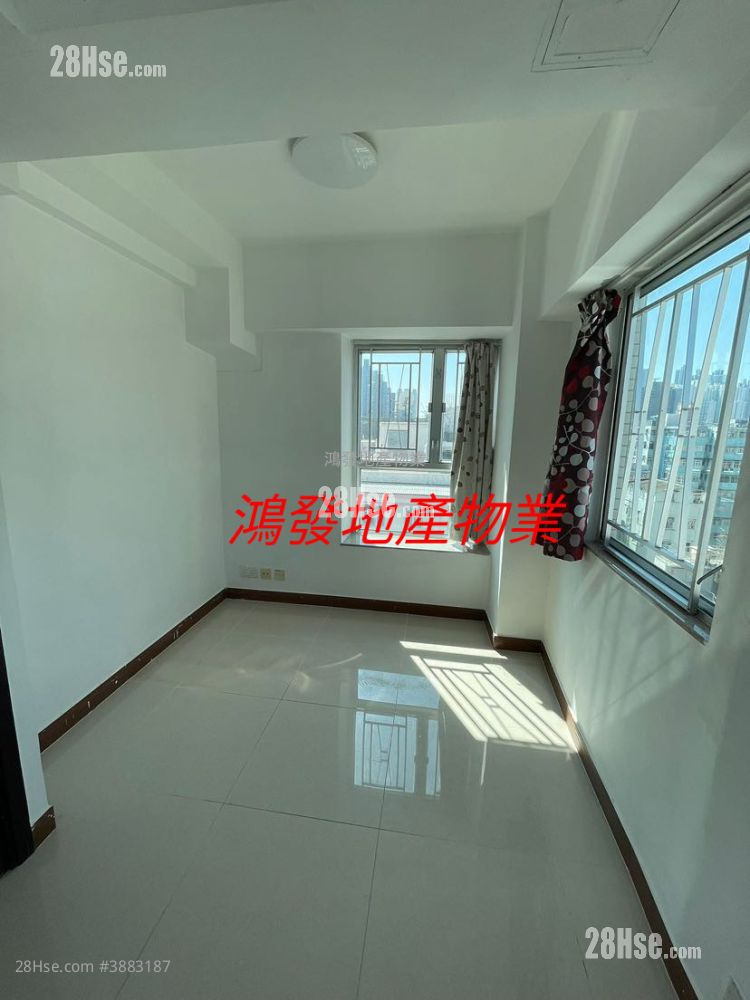 Court Regence Sell 2 Bedrooms , 1 Bathroom 270 ft² ( 25.1 m² )