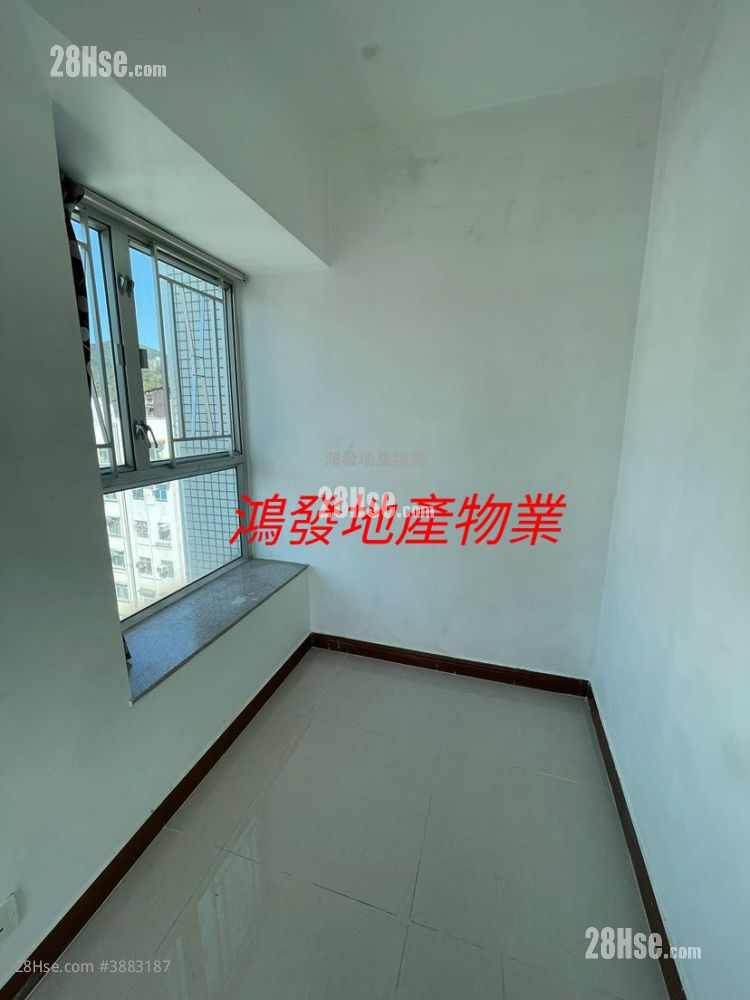 Court Regence Sell 2 Bedrooms , 1 Bathroom 270 ft² ( 25.1 m² )