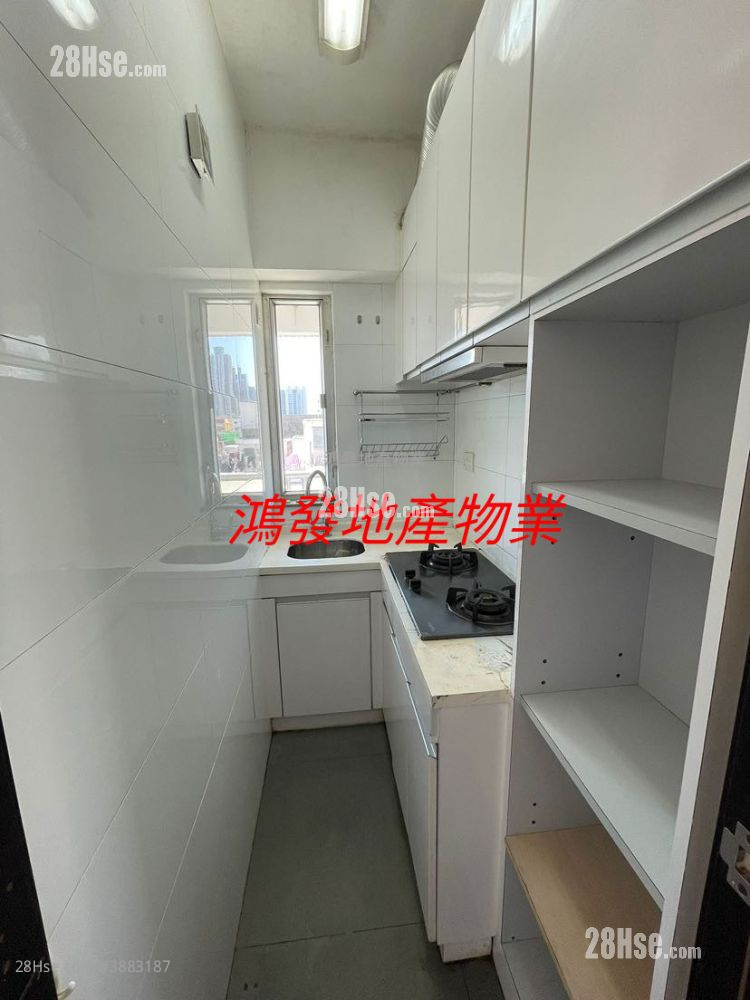 Court Regence Sell 2 Bedrooms , 1 Bathroom 270 ft² ( 25.1 m² )