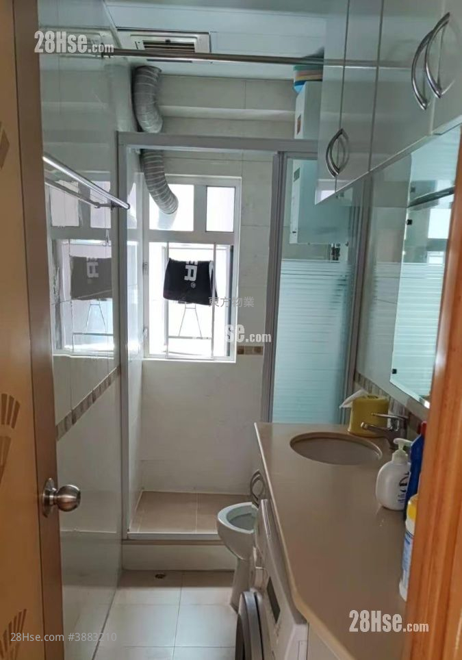 Hang Ying House Sell 2 Bedrooms , 1 Bathroom 358 ft² ( 33.3 m² )