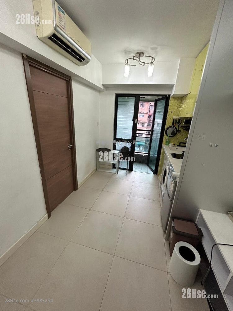 City 18 Rental 1 Bedroom 253 ft² ( 23.5 m² )