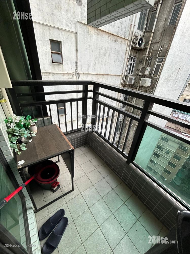 City 18 Rental 1 Bedroom 253 ft² ( 23.5 m² )