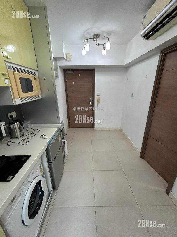 City 18 Rental 1 Bedroom 253 ft² ( 23.5 m² )