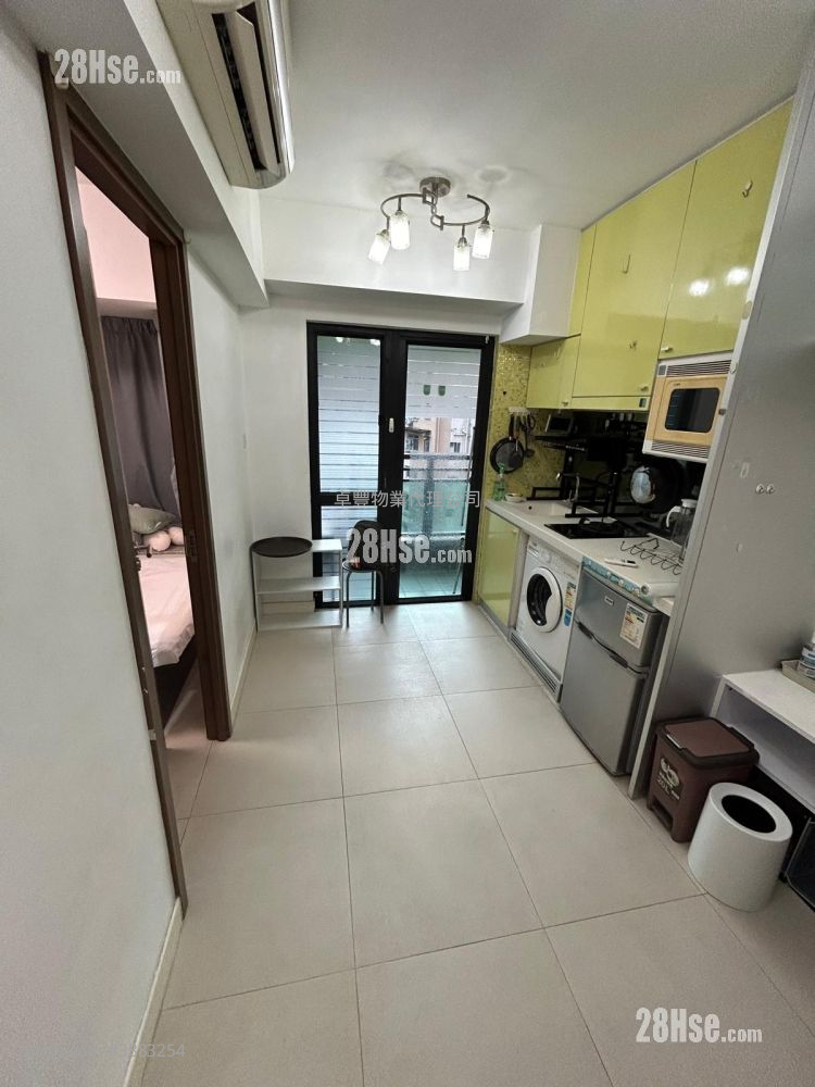 City 18 Rental 1 Bedroom 253 ft² ( 23.5 m² )