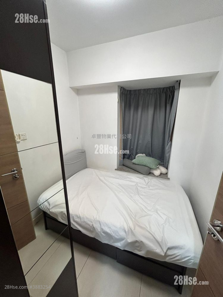 City 18 Rental 1 Bedroom 253 ft² ( 23.5 m² )