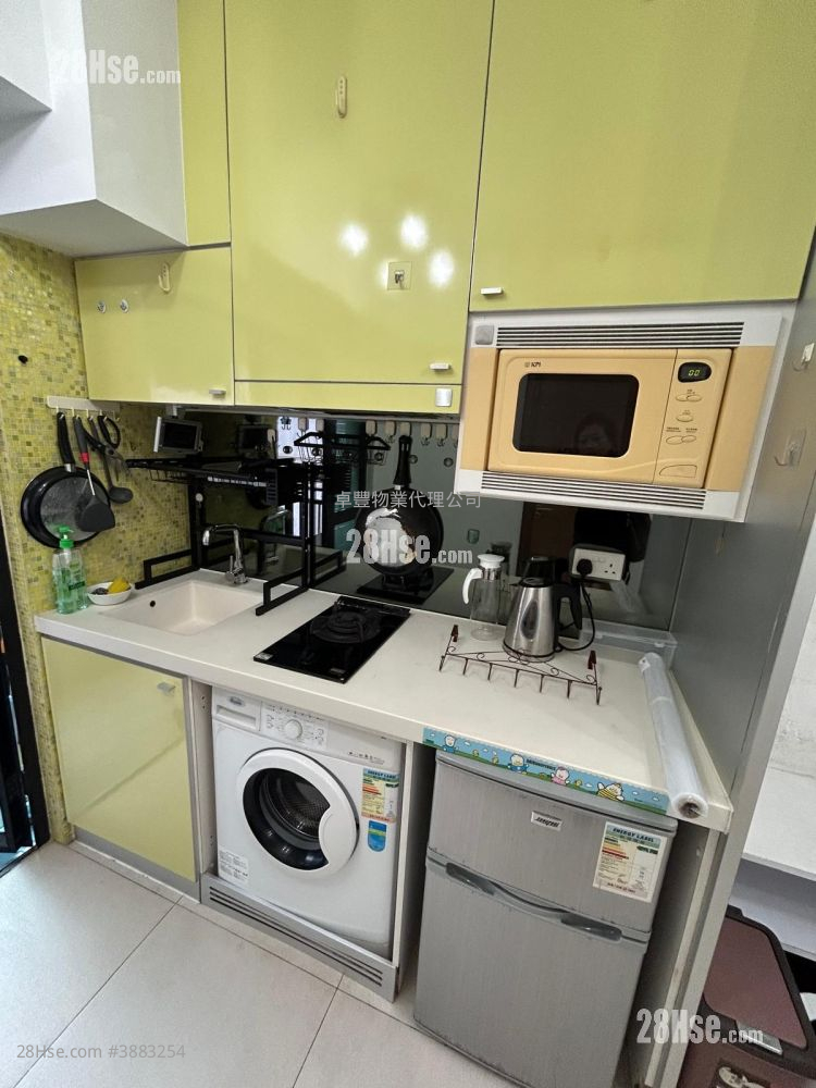 City 18 Rental 1 Bedroom 253 ft² ( 23.5 m² )