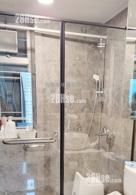 Bellagio Sell 2 Bedrooms 515 ft² ( 47.8 m² )