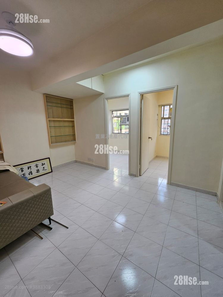 Cosmopolitan Estates Rental 2 Bedrooms , 1 Bathroom 325 ft² ( 30.2 m² )