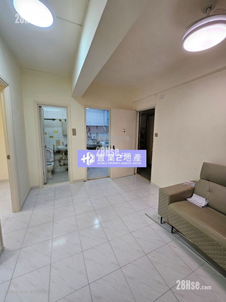 Cosmopolitan Estates Rental 2 Bedrooms , 1 Bathroom 325 ft² ( 30.2 m² )