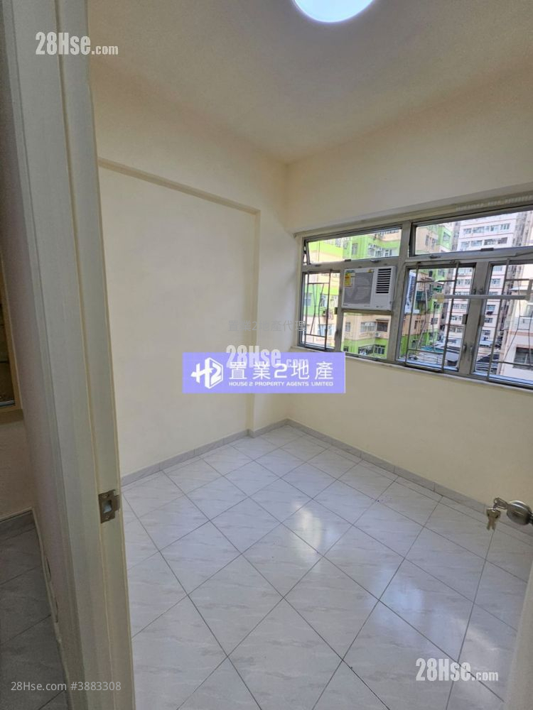 Cosmopolitan Estates Rental 2 Bedrooms , 1 Bathroom 325 ft² ( 30.2 m² )