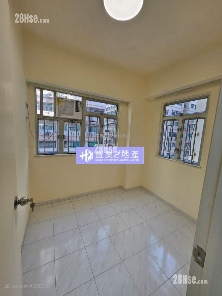 Cosmopolitan Estates Rental 2 Bedrooms , 1 Bathroom 325 ft² ( 30.2 m² )
