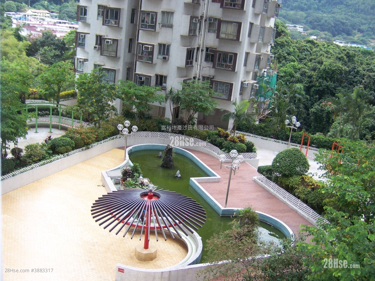 Golden Lion Garden Rental 1 Bedroom , 1 Bathroom 260 ft² ( 24.2 m² )