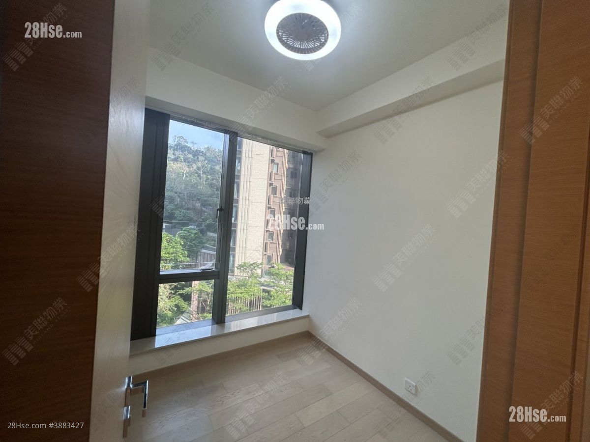Mantin Heights Sell 2 Bedrooms , 1 Bathroom 575 ft² ( 53.4 m² )