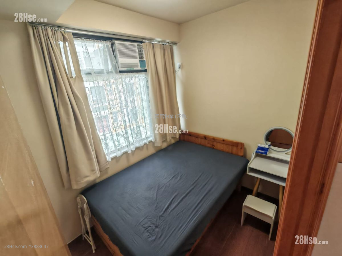 Kam Bit Building Rental 2 Bedrooms , 1 Bathroom 324 ft² ( 30.1 m² )