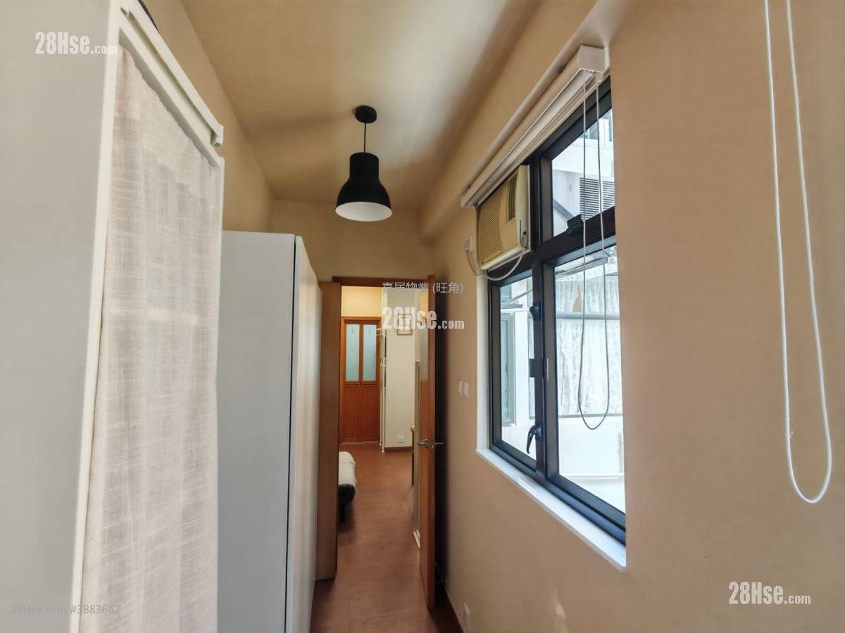 Kam Bit Building Rental 2 Bedrooms , 1 Bathroom 324 ft² ( 30.1 m² )
