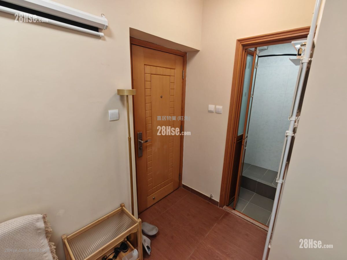 Kam Bit Building Rental 2 Bedrooms , 1 Bathroom 324 ft² ( 30.1 m² )
